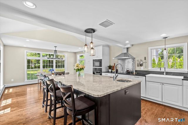 255 Mountain Road, West Hartford, CT 06107