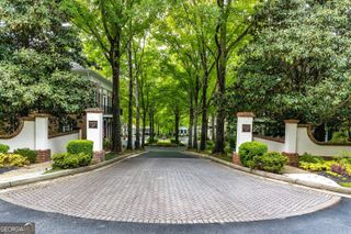 221 N Cove Drive, Peachtree City, GA 30269