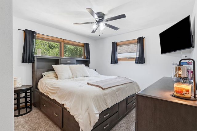 126 Highland Drive, Cedar Falls, IA 50613