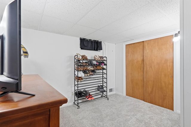 126 Highland Drive, Cedar Falls, IA 50613