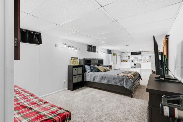 126 Highland Drive, Cedar Falls, IA 50613