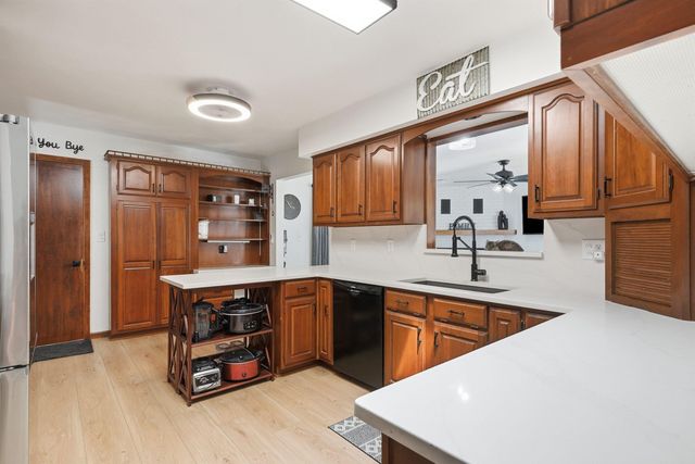 126 Highland Drive, Cedar Falls, IA 50613