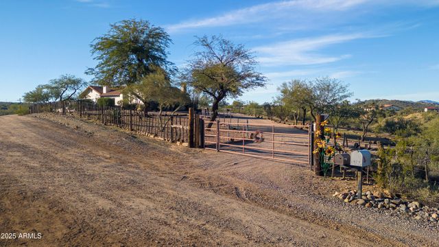 18330 W MOONLIGHT MESA Road, Wickenburg, AZ 85390