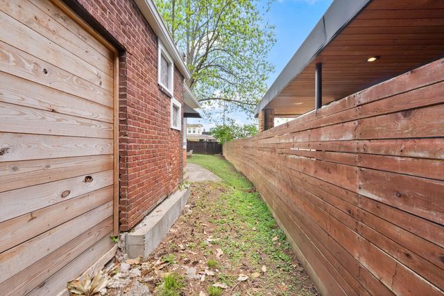 301 W Columbia Street, Somerset, KY 42501