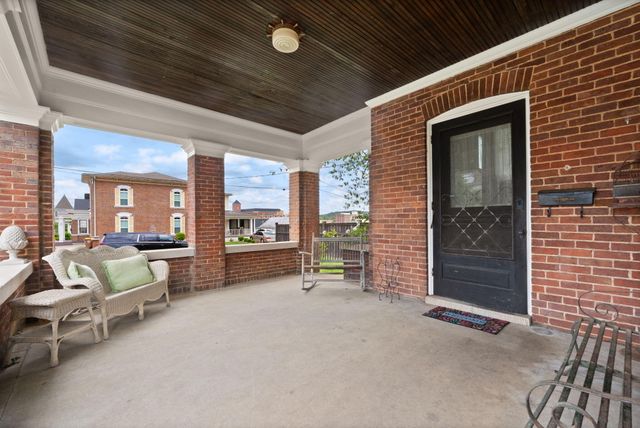 301 W Columbia Street, Somerset, KY 42501