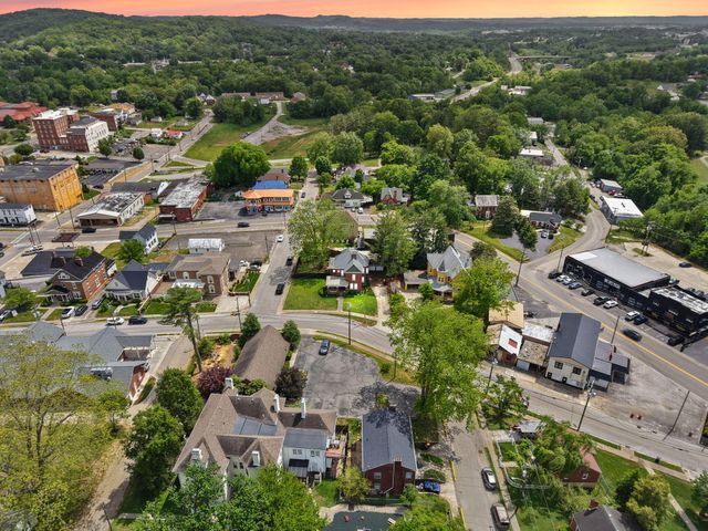 301 W Columbia Street, Somerset, KY 42501