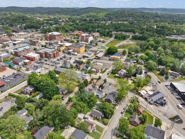 301 W Columbia Street, Somerset, KY 42501