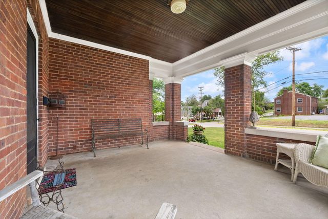301 W Columbia Street, Somerset, KY 42501