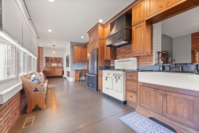 301 W Columbia Street, Somerset, KY 42501