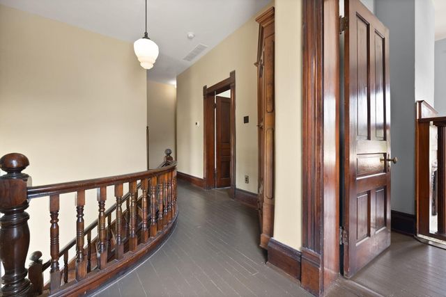 301 W Columbia Street, Somerset, KY 42501