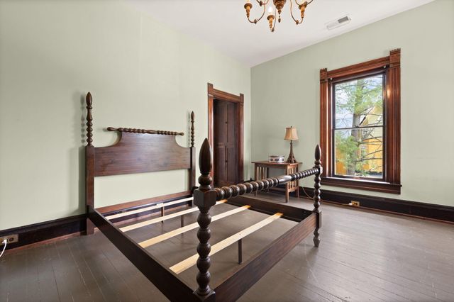301 W Columbia Street, Somerset, KY 42501