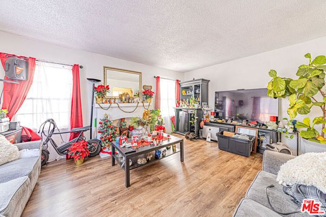 1618 S Burnside Avenue, Los Angeles, CA 90019