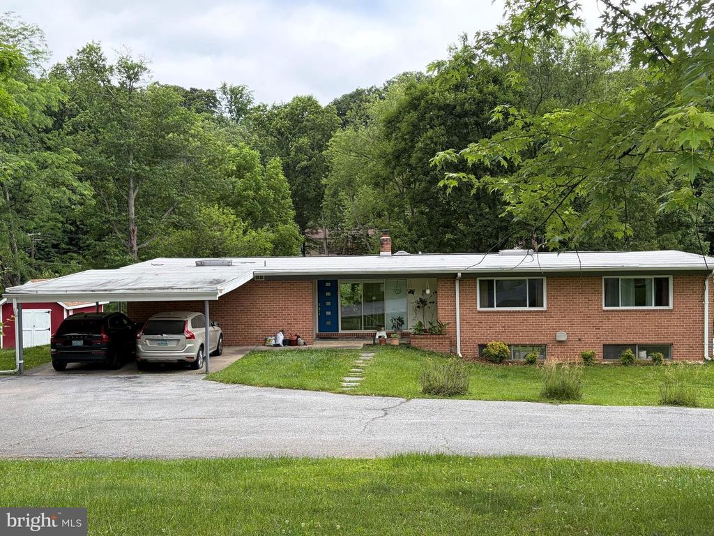 3224 MIDFIELD RD, Baltimore, MD 21208