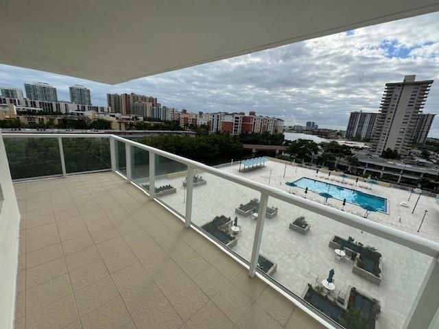 230 174th Street 814, Sunny Isles Beach, FL 33160