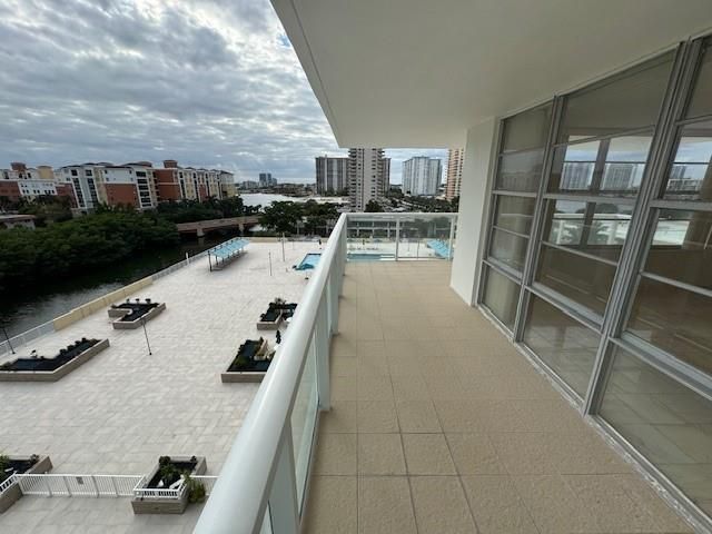 230 174th Street 814, Sunny Isles Beach, FL 33160