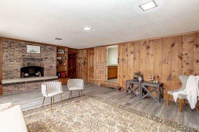 418 W Adrian Street, Blissfield, MI 49228