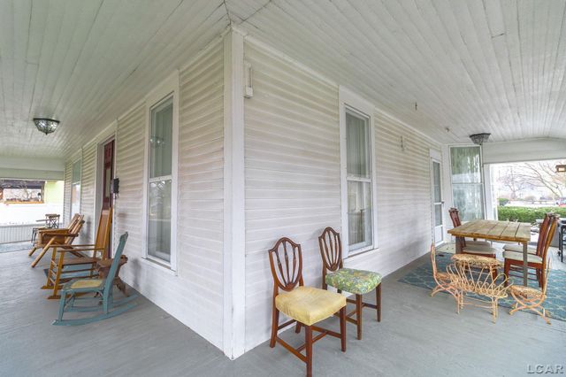 418 W Adrian Street, Blissfield, MI 49228