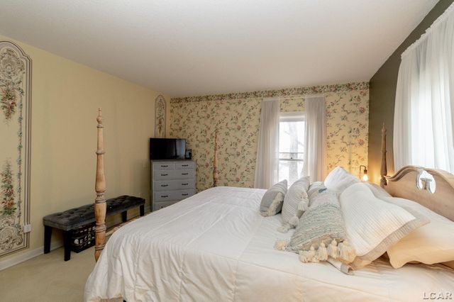 418 W Adrian Street, Blissfield, MI 49228