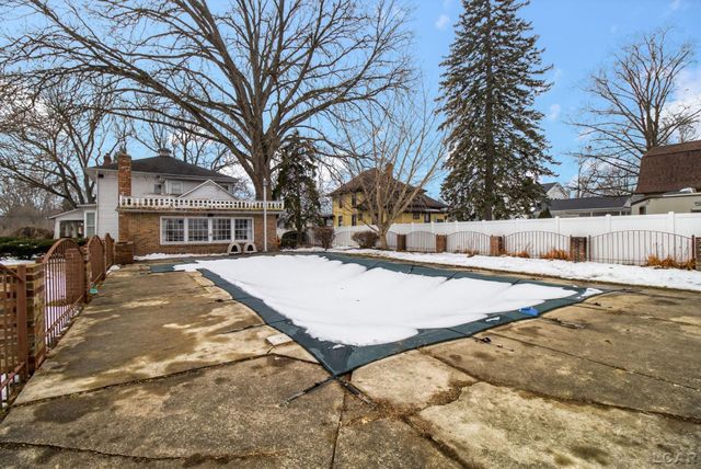 418 W Adrian Street, Blissfield, MI 49228