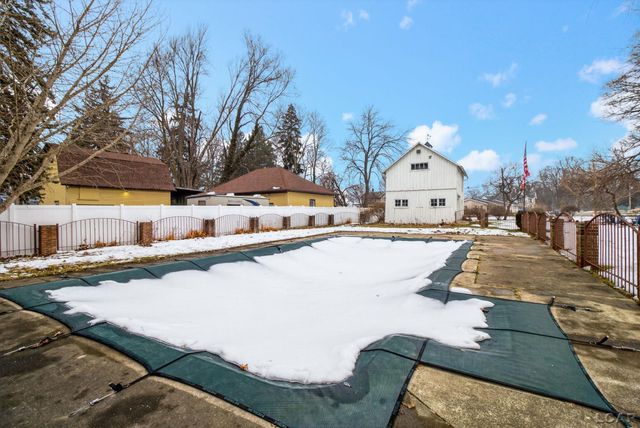 418 W Adrian Street, Blissfield, MI 49228