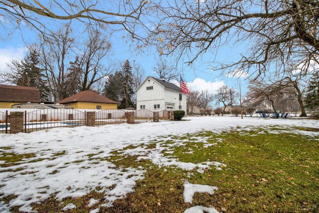 418 W Adrian Street, Blissfield, MI 49228