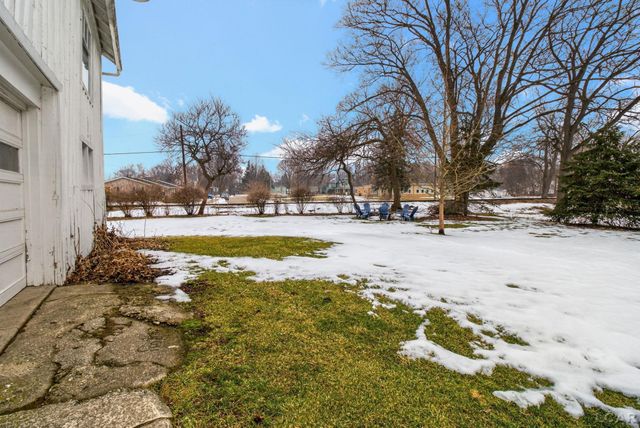 418 W Adrian Street, Blissfield, MI 49228