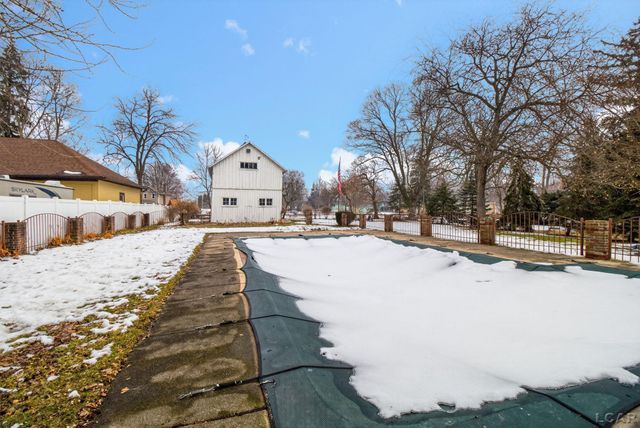 418 W Adrian Street, Blissfield, MI 49228