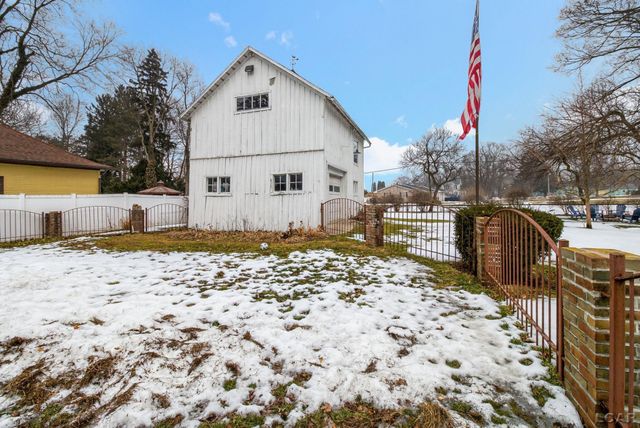 418 W Adrian Street, Blissfield, MI 49228