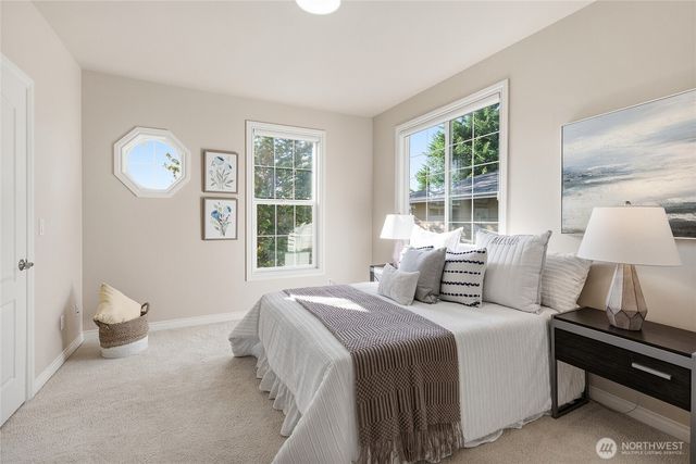 11824 158th Avenue NE, Redmond, WA 98052