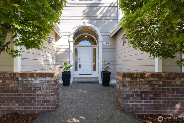 11824 158th Avenue NE, Redmond, WA 98052