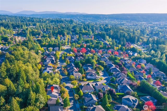 11824 158th Avenue NE, Redmond, WA 98052