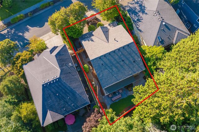11824 158th Avenue NE, Redmond, WA 98052