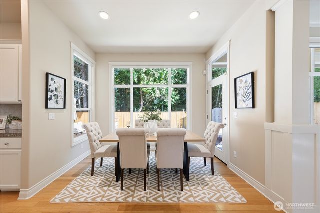 11824 158th Avenue NE, Redmond, WA 98052
