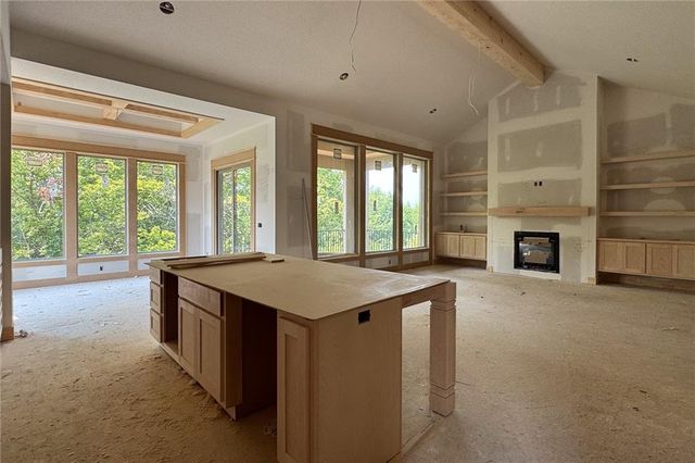 9926 Brockway Street, Lenexa, KS 66220