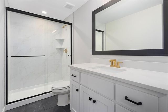 9926 Brockway Street, Lenexa, KS 66220