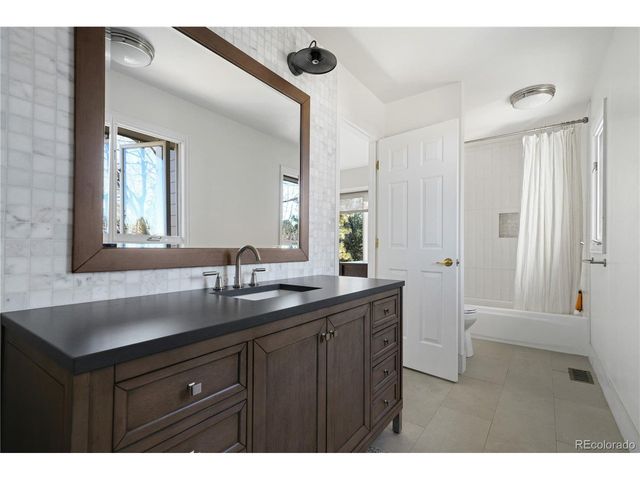 5586 E Mineral Ln, Centennial, CO 80122