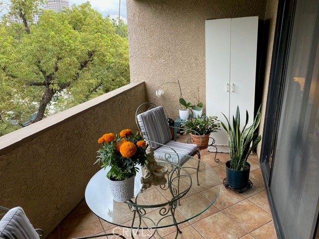 356 W California 23, Glendale, CA 91203