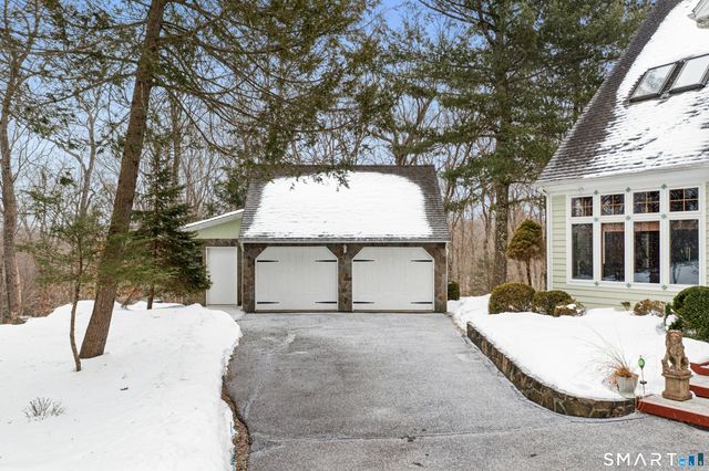 9-A Obtuse Rocks Road, Brookfield, CT 06804