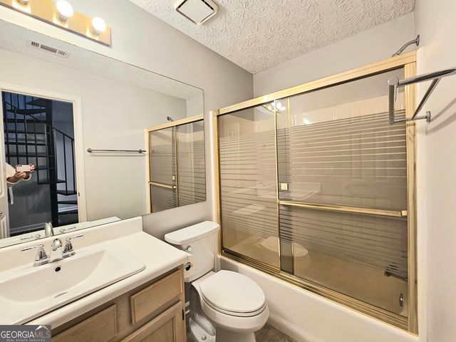 2734 Highland Ridge NW, Kennesaw, GA 30152