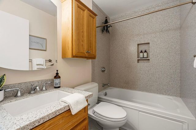 1100 Glacier Avenue, Pacifica, CA 94044