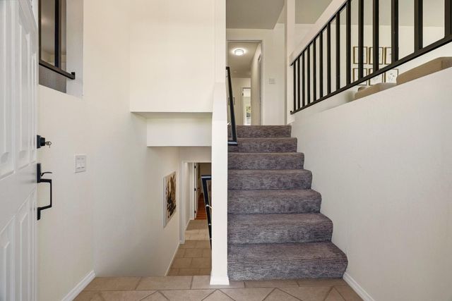 1100 Glacier Avenue, Pacifica, CA 94044