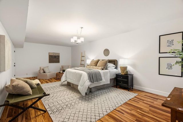 1100 Glacier Avenue, Pacifica, CA 94044