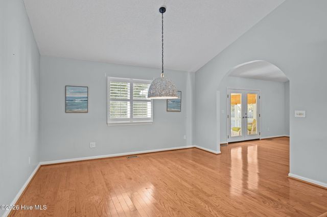 120 Robin Crescent, Cape Carteret, NC 28584