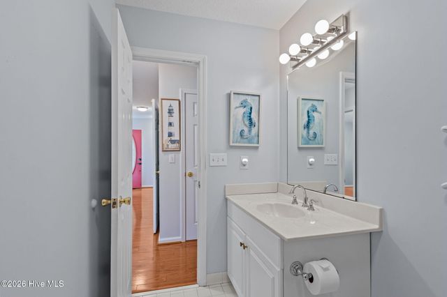 120 Robin Crescent, Cape Carteret, NC 28584