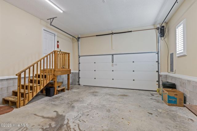 120 Robin Crescent, Cape Carteret, NC 28584