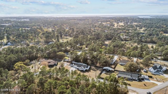 120 Robin Crescent, Cape Carteret, NC 28584