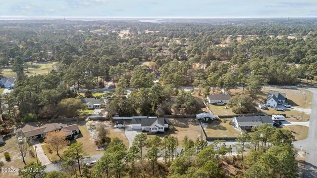 120 Robin Crescent, Cape Carteret, NC 28584