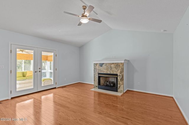 120 Robin Crescent, Cape Carteret, NC 28584