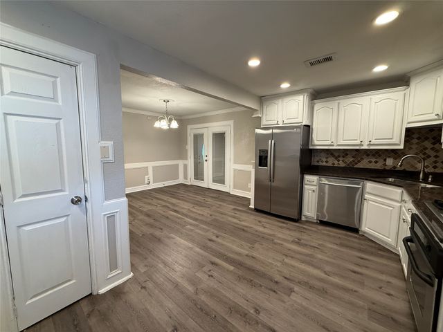 10403 Sandra Lynn Drive, Dallas, TX 75228