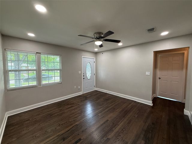 10403 Sandra Lynn Drive, Dallas, TX 75228